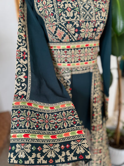 ABITO PALESTINESE “AL NASR”