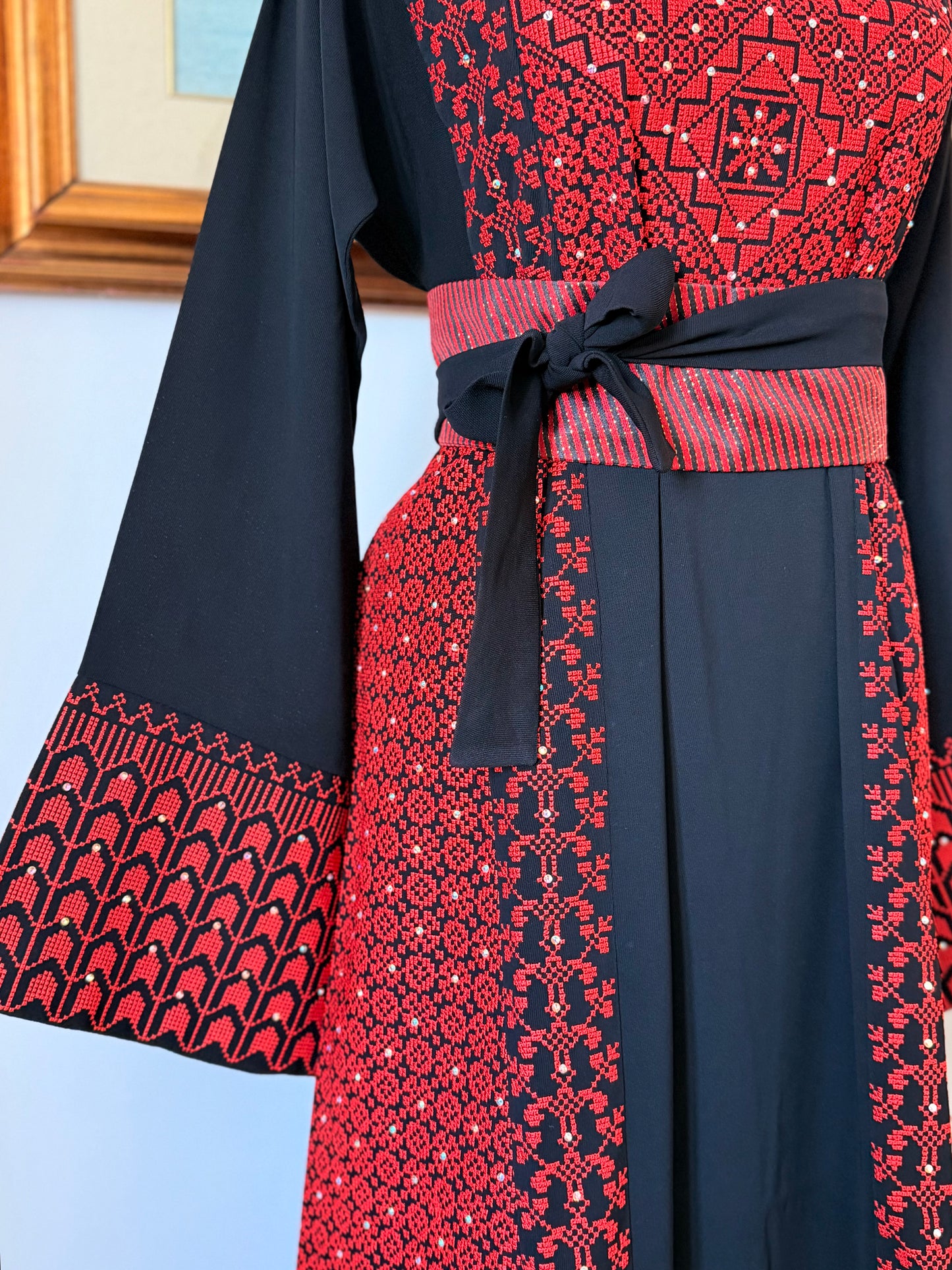 ABITO PALESTINESE “SUMUD” rosso