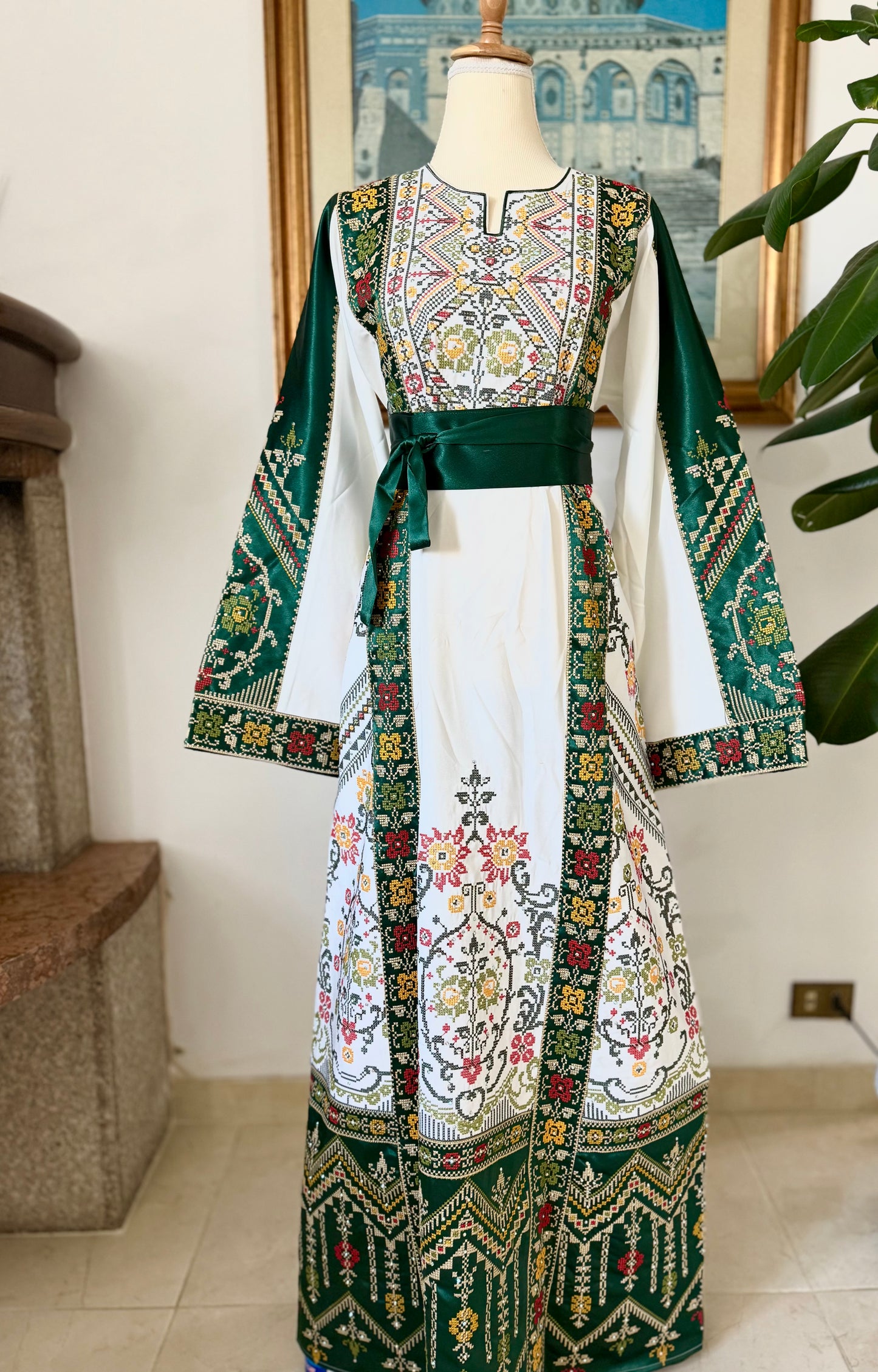 ABITO “FIORI DI RESISTENZA” VERDE