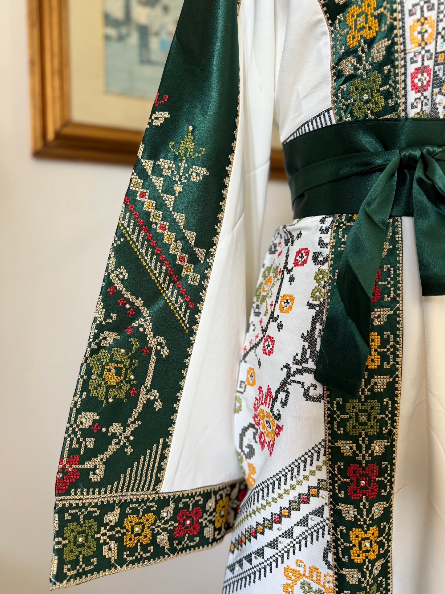 ABITO “FIORI DI RESISTENZA” VERDE