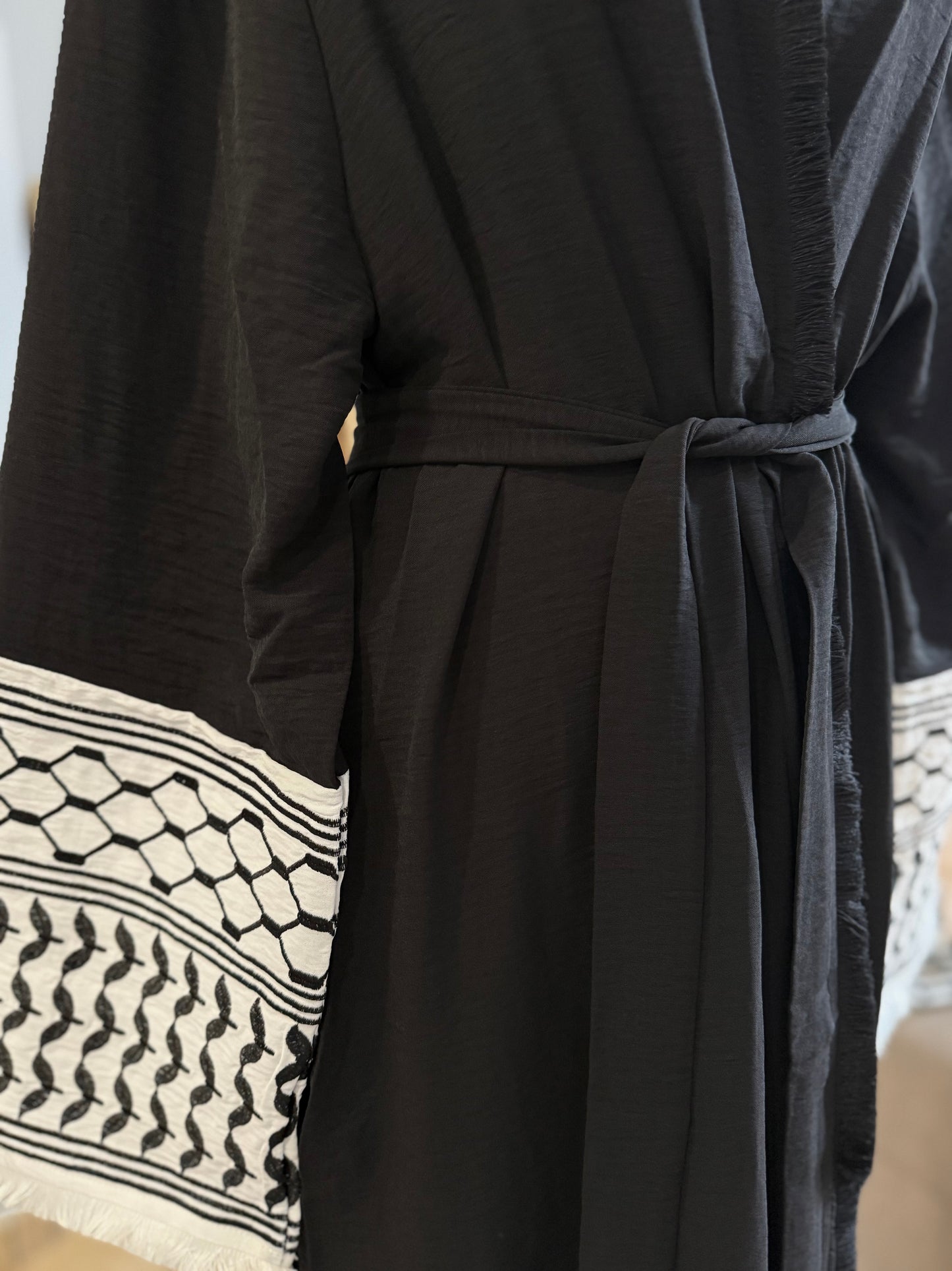 CARDIGAN CON MANICHE KEFIYATE