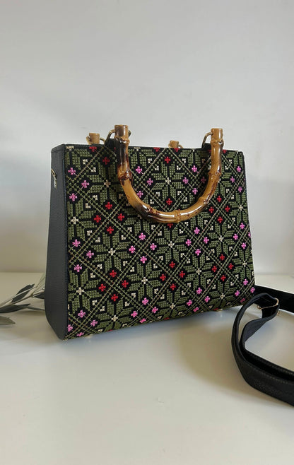 Borsa tatreez rigida