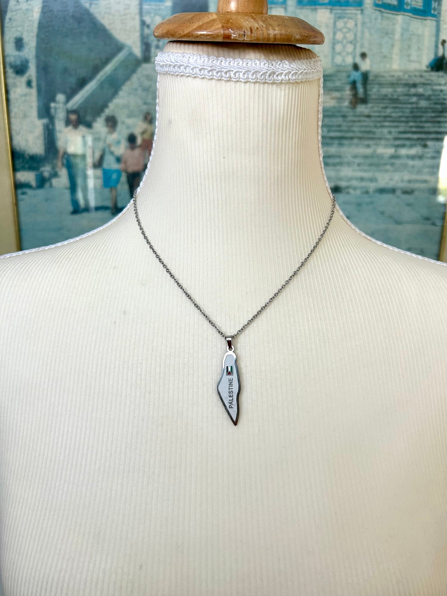 COLLANA PALESTINE A SPECCHIO